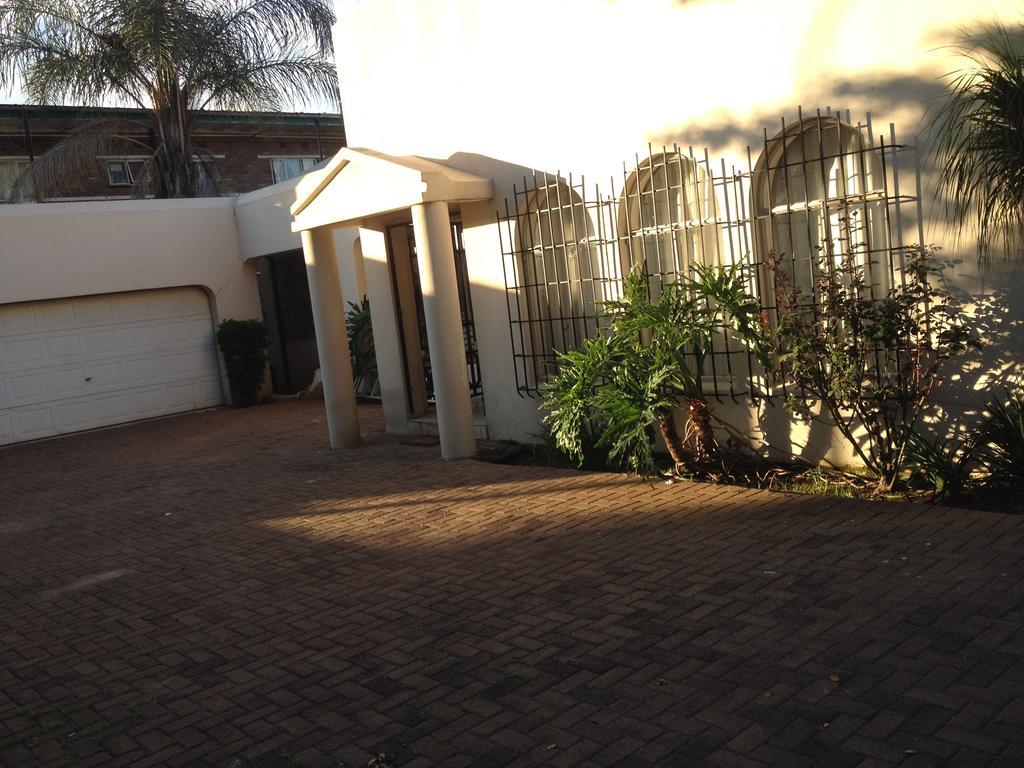 Pilot Inn Accommodation Kempton Park Esterno foto