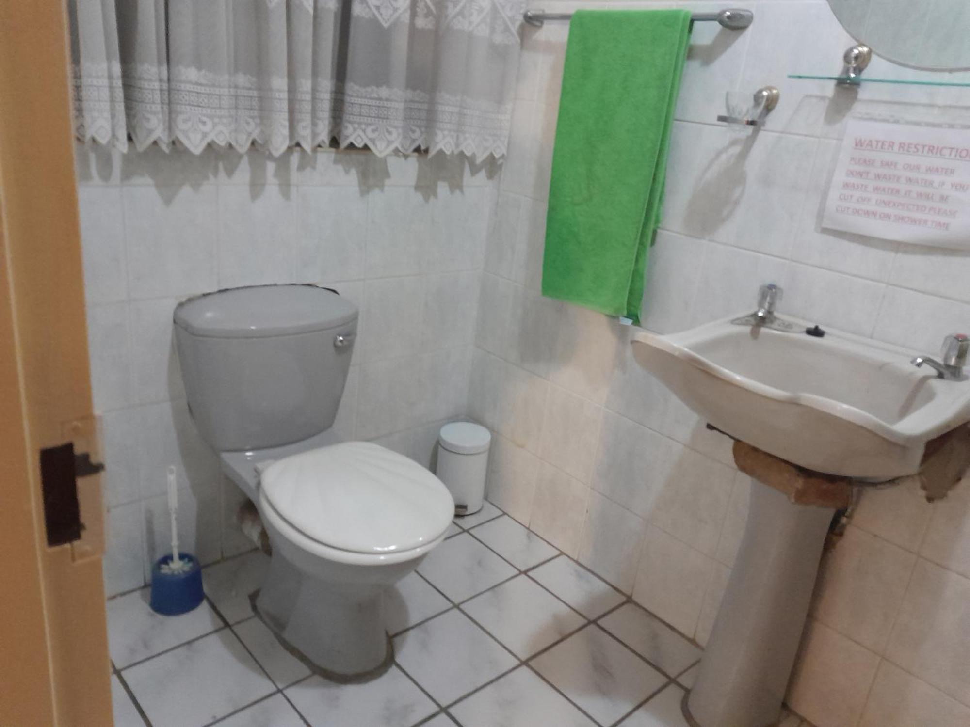 Pilot Inn Accommodation Kempton Park Esterno foto