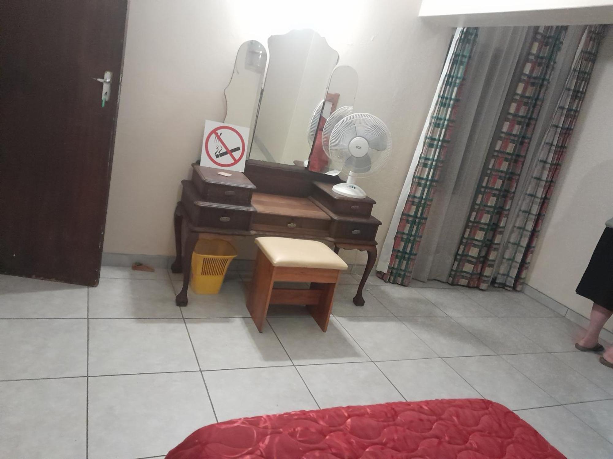 Pilot Inn Accommodation Kempton Park Esterno foto
